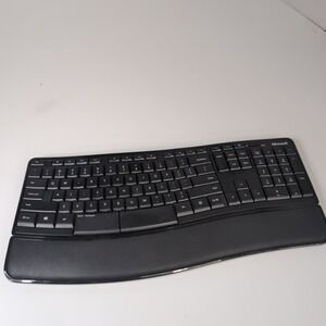 Microsoft Sculpt Comfort Keyboard Wireless Black Model 1531 *No‎ Receiver*